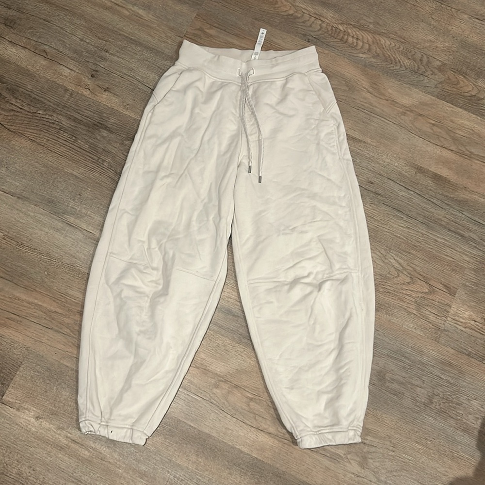 Lululemon softstreme pants size 6